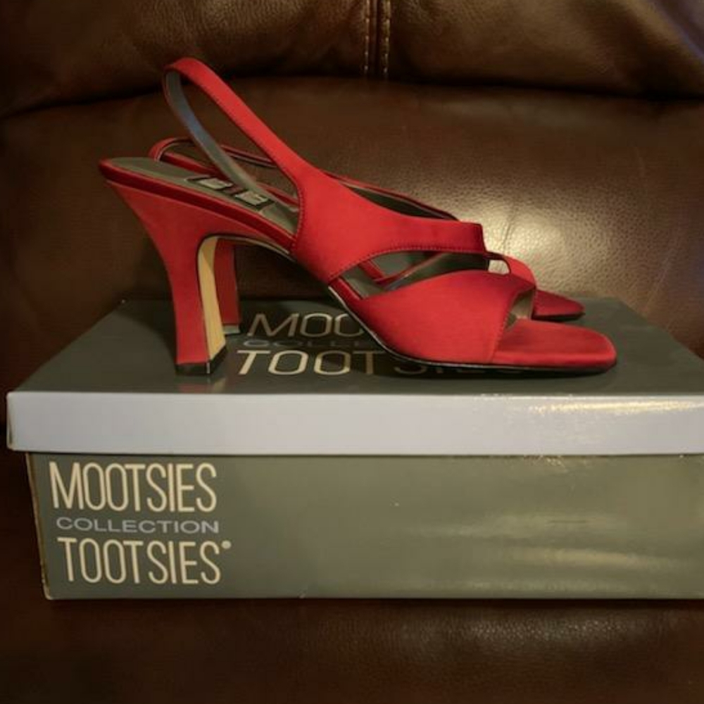 Dress heels